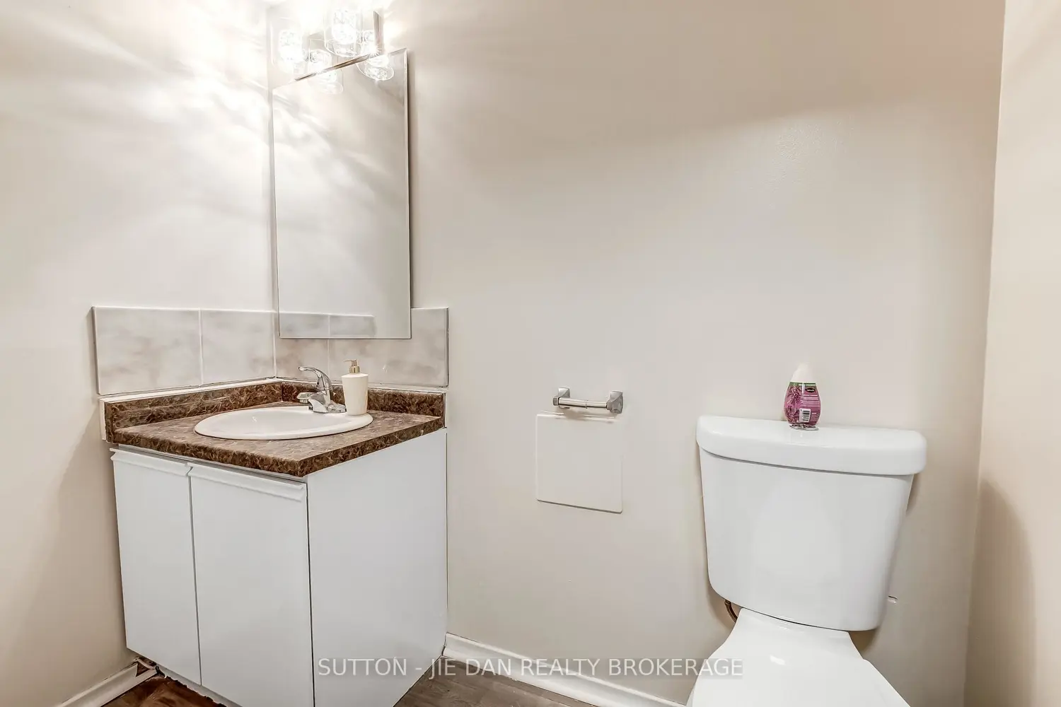 Additional image 9 of 1919 Trafalgar Street 3