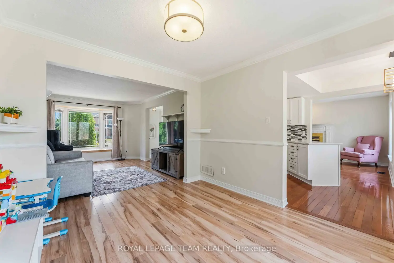 86 Sai Crescent photo 3