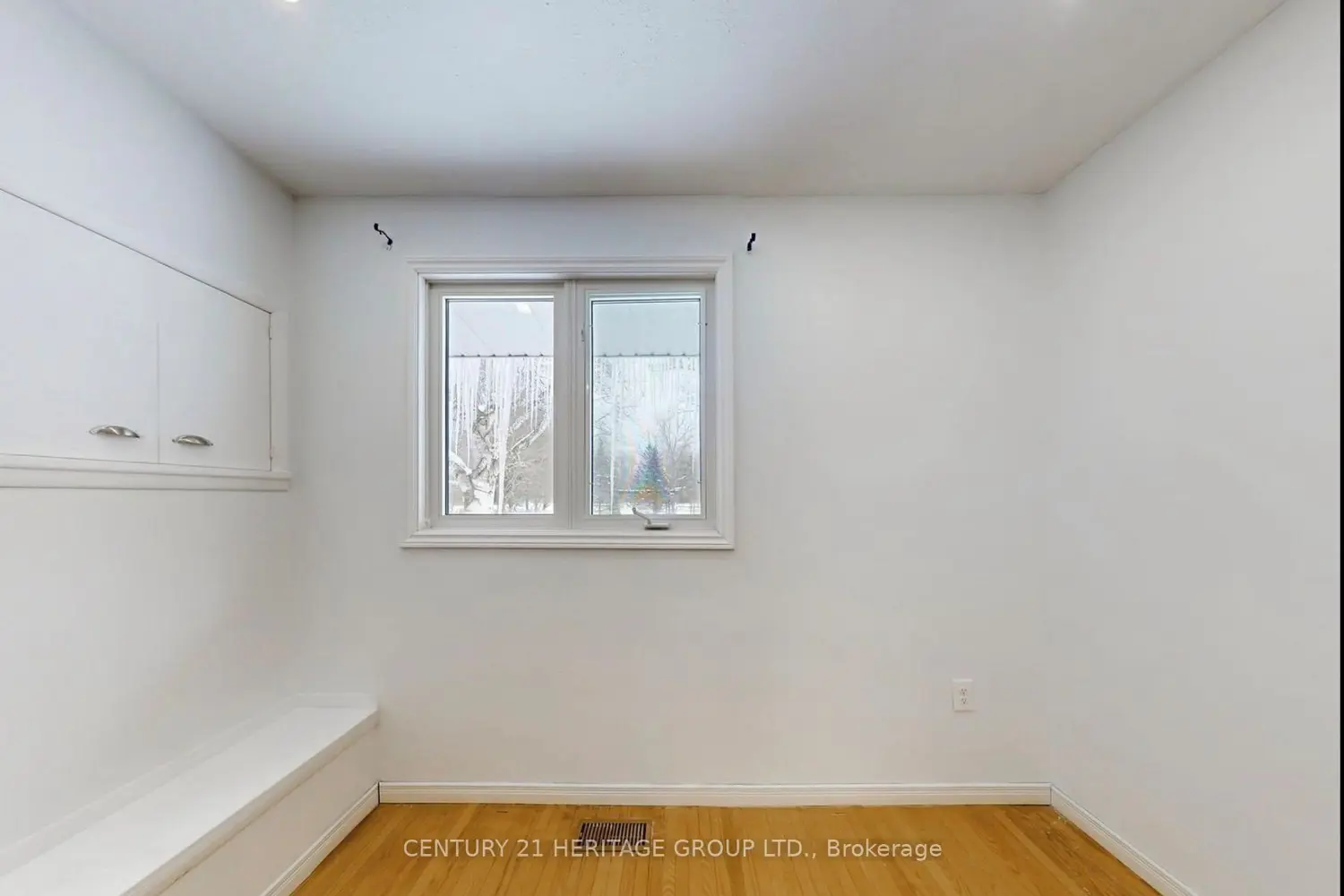 Additional image 4 of 20015 Bathurst Street