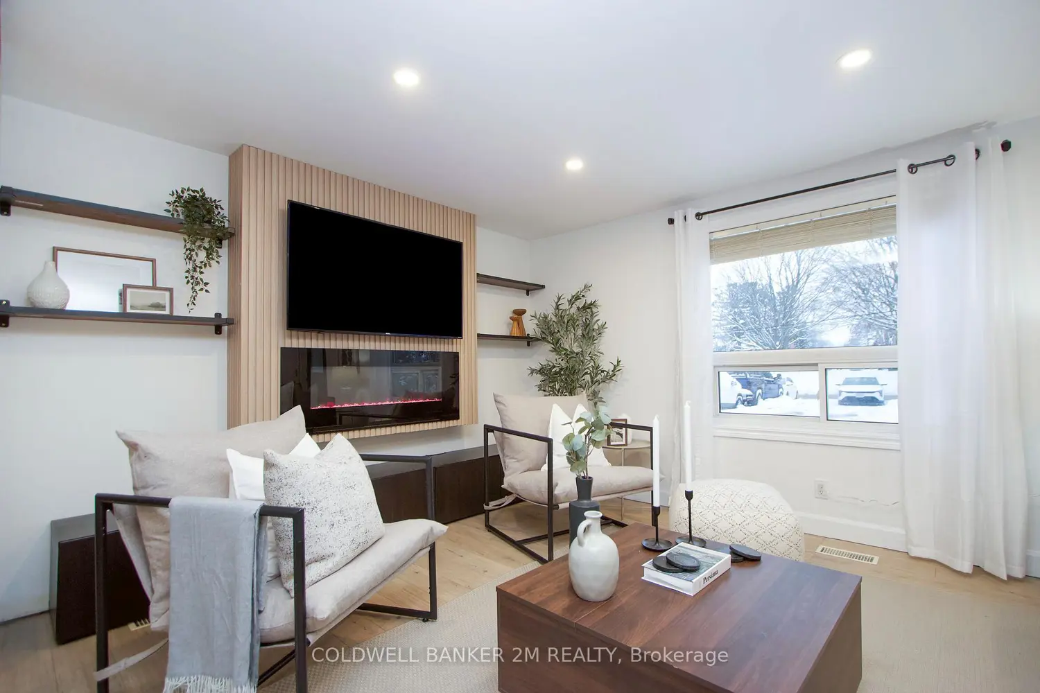 Additional image 6 of 812 Burnham Street