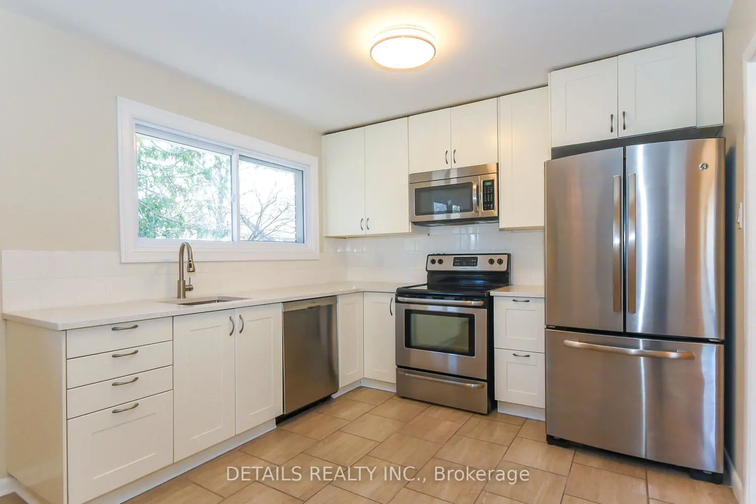 2364 Cheshire Road photo 5