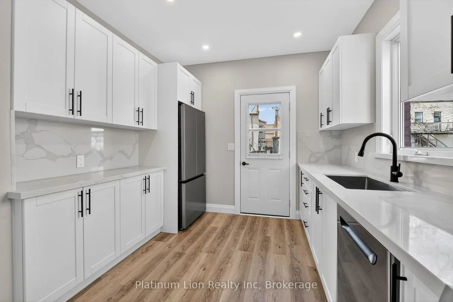 Additional image 6 of 20 Avenue Place