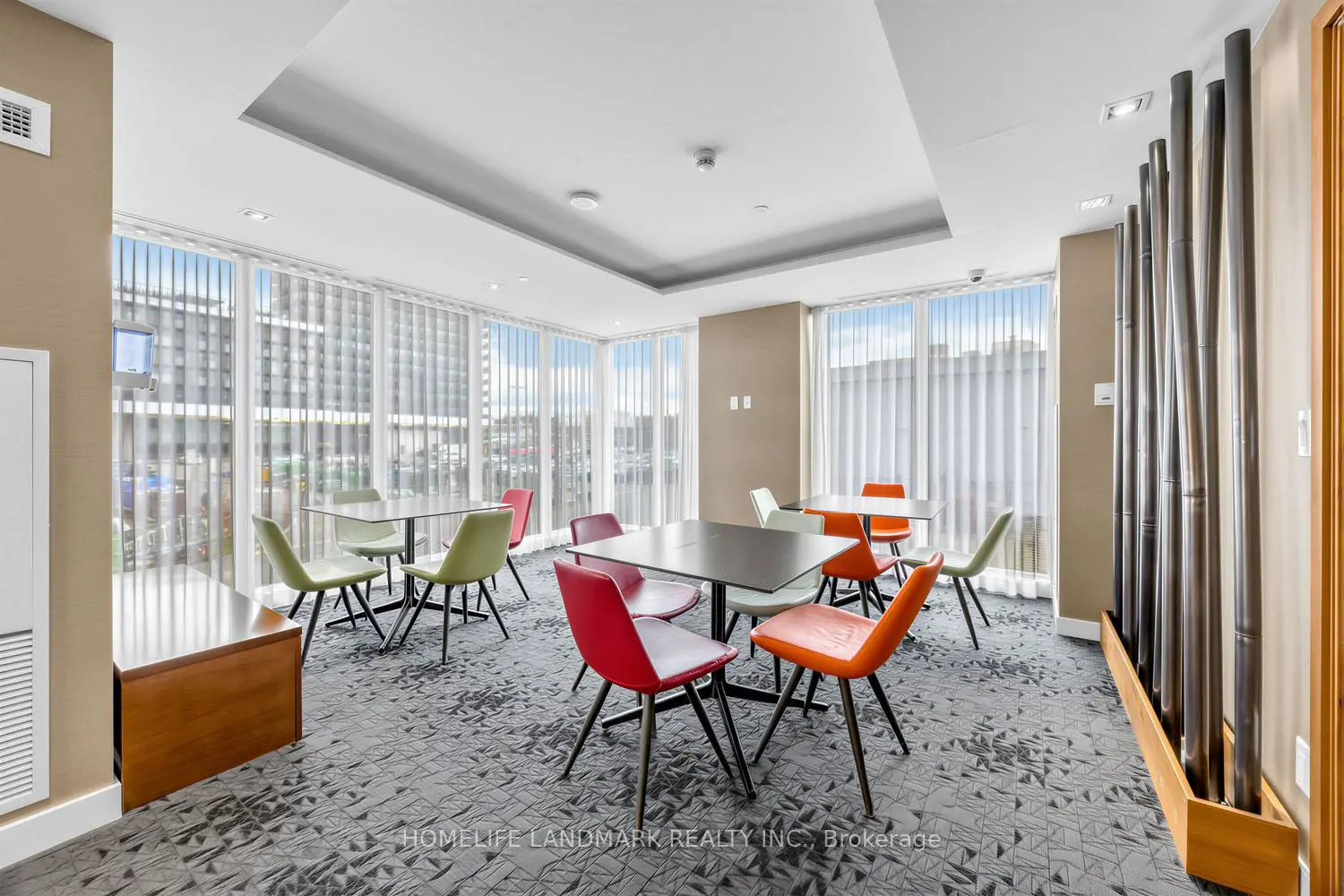 Additional image 2 of 72 Esther Shiner Boulevard 606