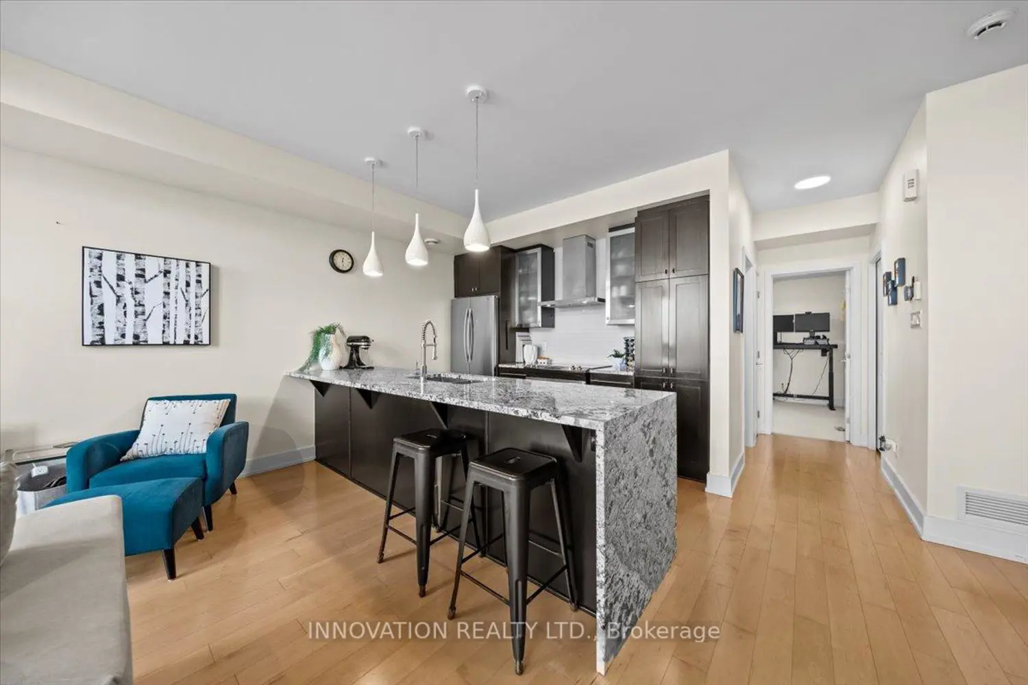 606 Brian Good Avenue photo 4