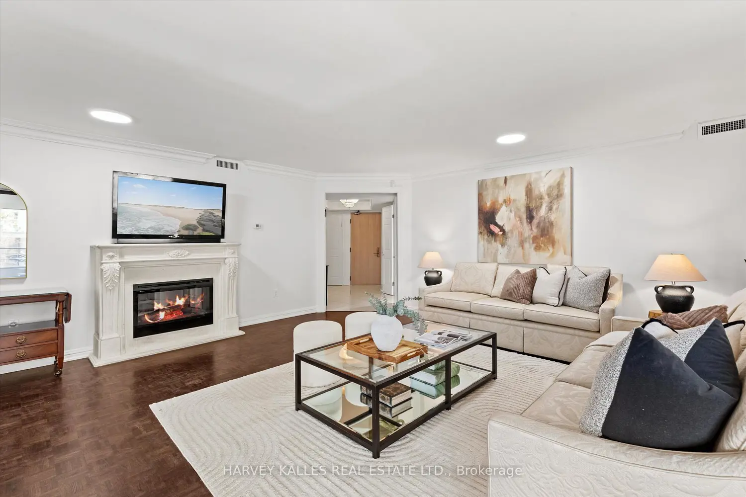 Additional image 6 of 3900 Yonge Street 201