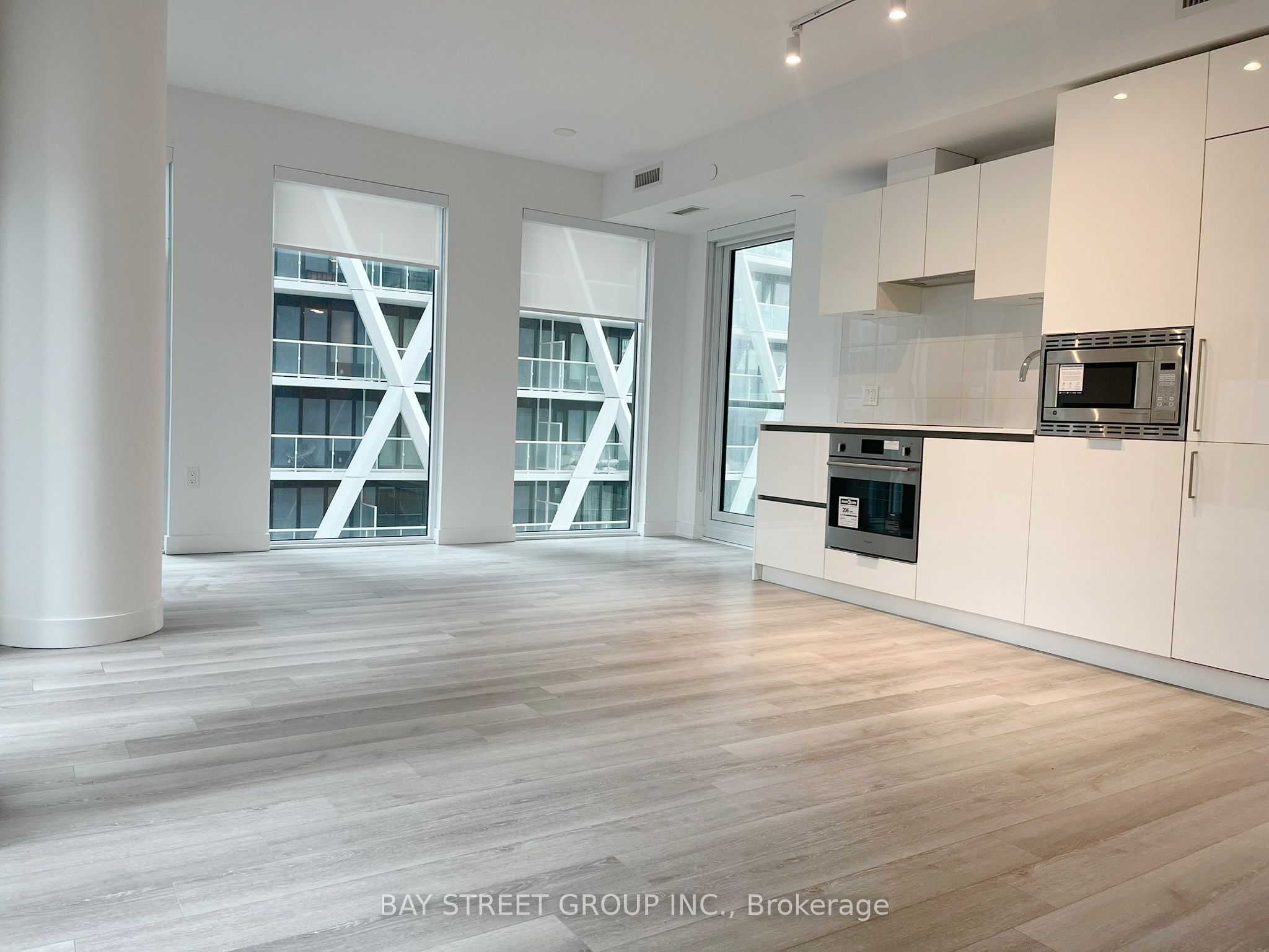 Additional image 3 of 1904-238 Simcoe Street, Toronto, ON, M5T 1T4