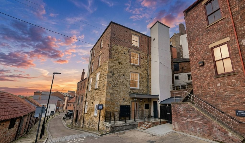 Studio to rentBack Silver Street, Durham DH1