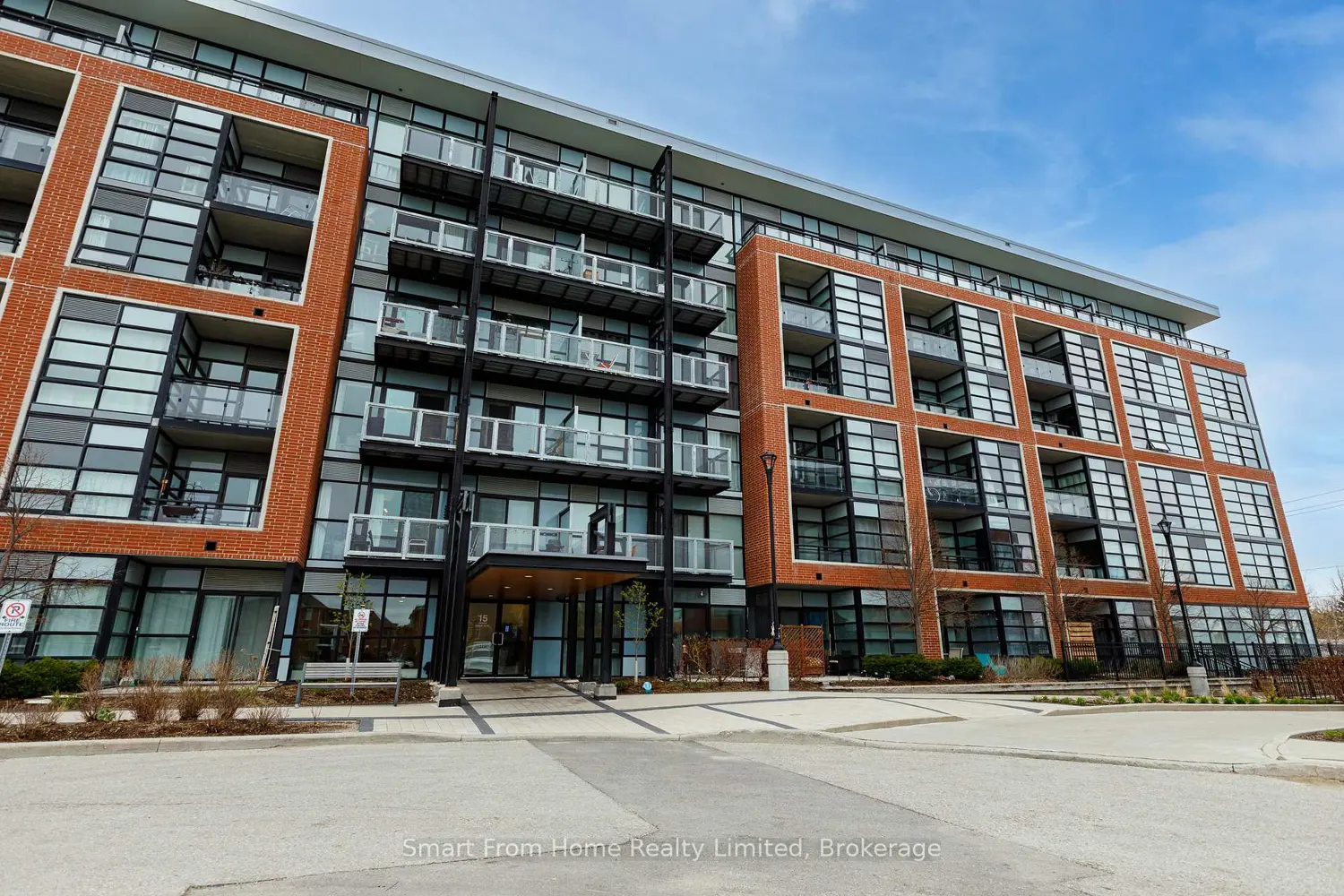 Additional image 18 of 15 Prince Albert Boulevard 318