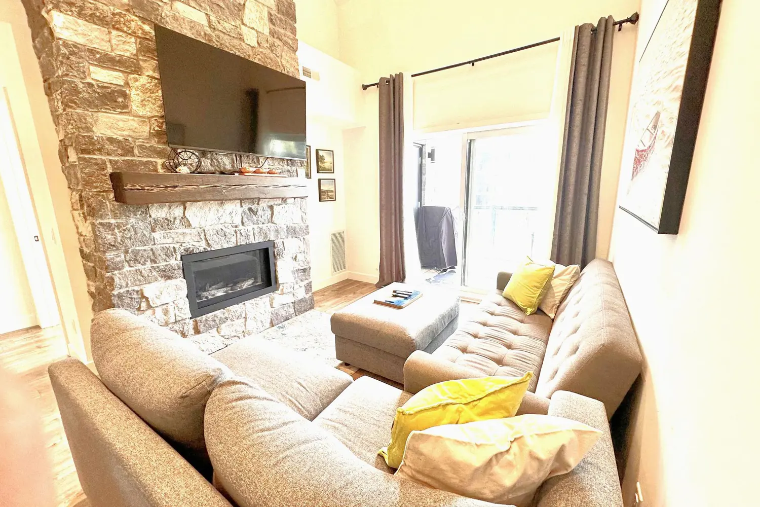 Additional image 8 of 10 Beausoleil Lane 303