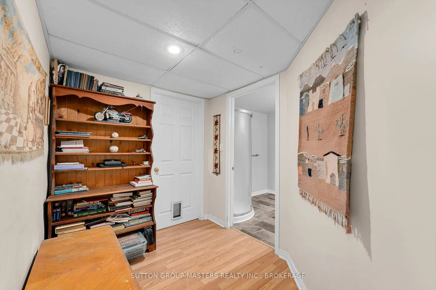 Additional image 6 of 568 Roosevelt Drive