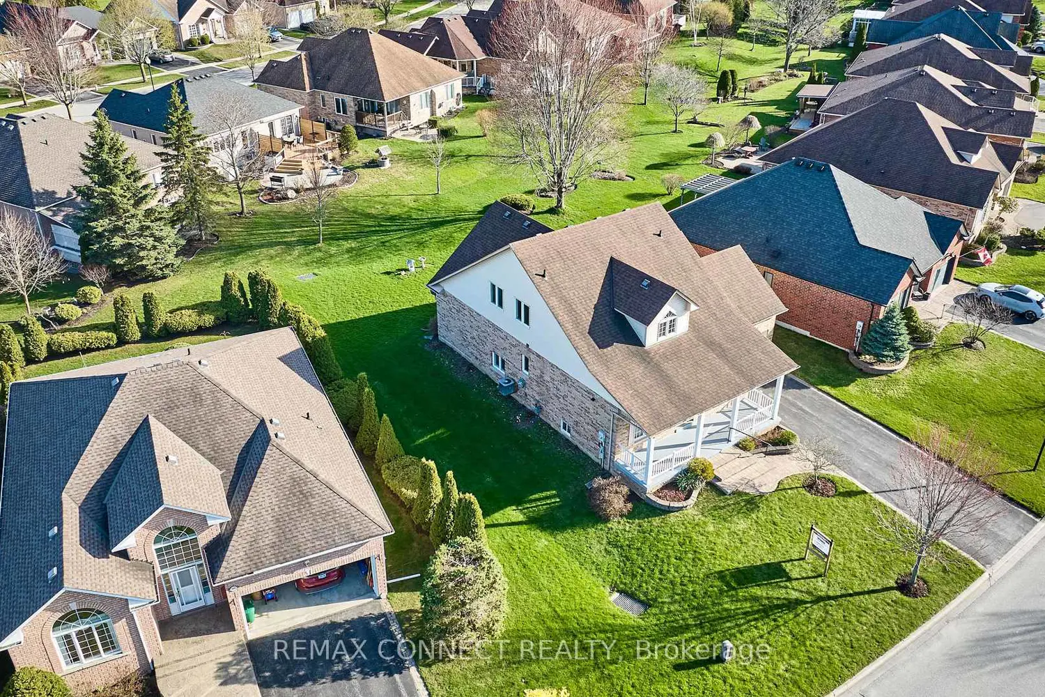 Additional image 3 of 304 Waterbury Crescent