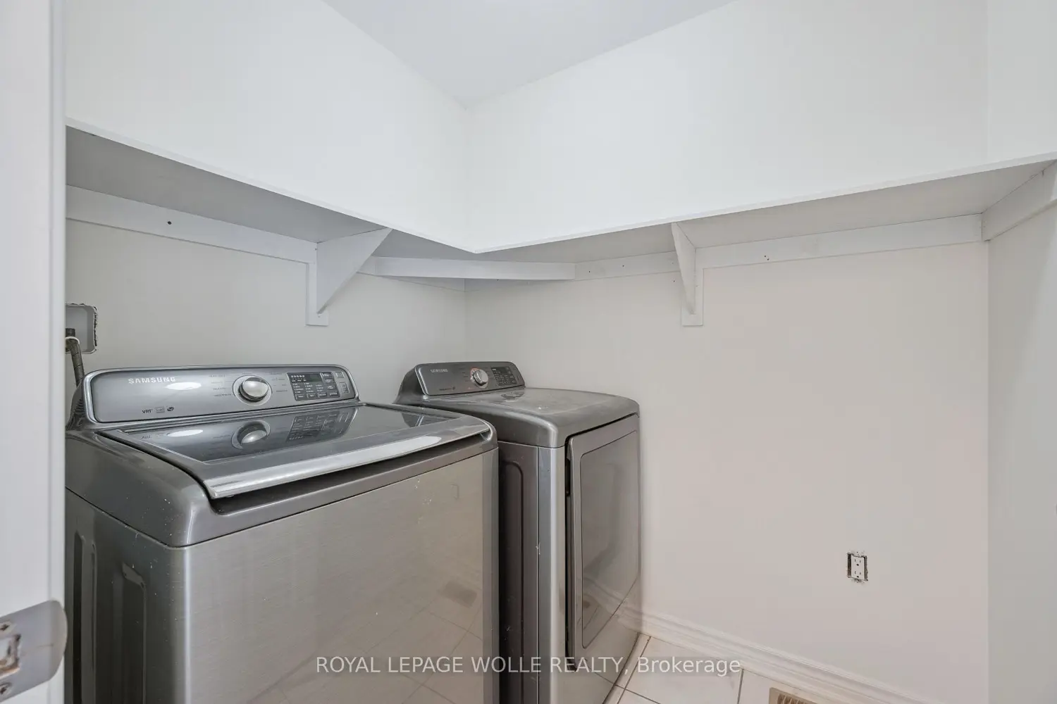 Additional image 10 of 267 Grovehill Crescent