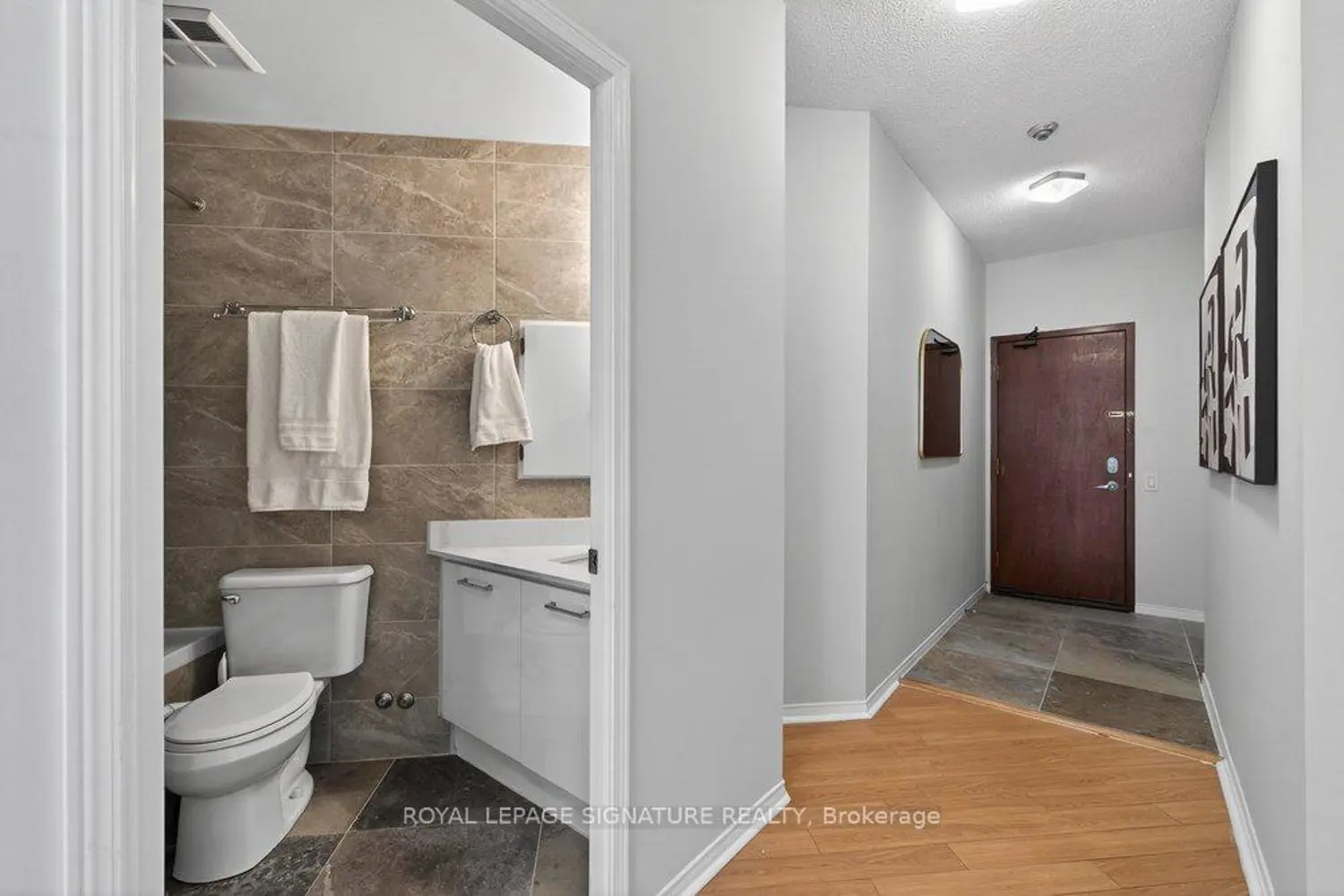 Additional image 9 of 555 Yonge Street 707