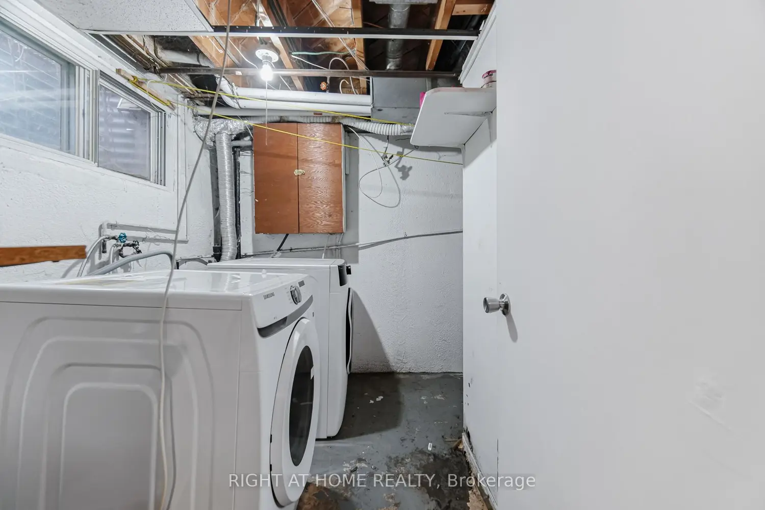 Additional image 13 of 415 Silverstone Drive 4