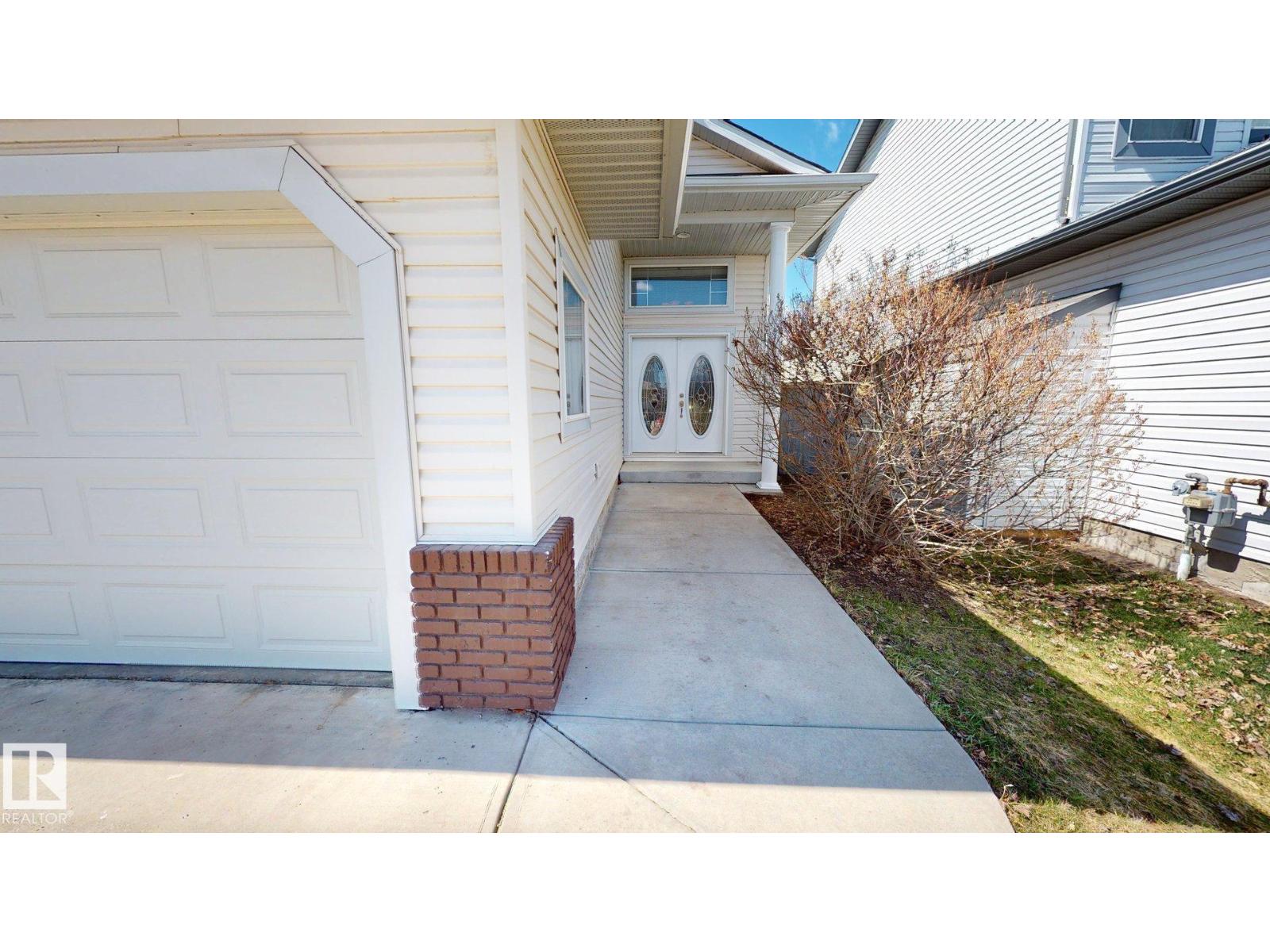 Additional image 2 of 16408 49 Street NW, Edmonton, AB, T5Y0A5