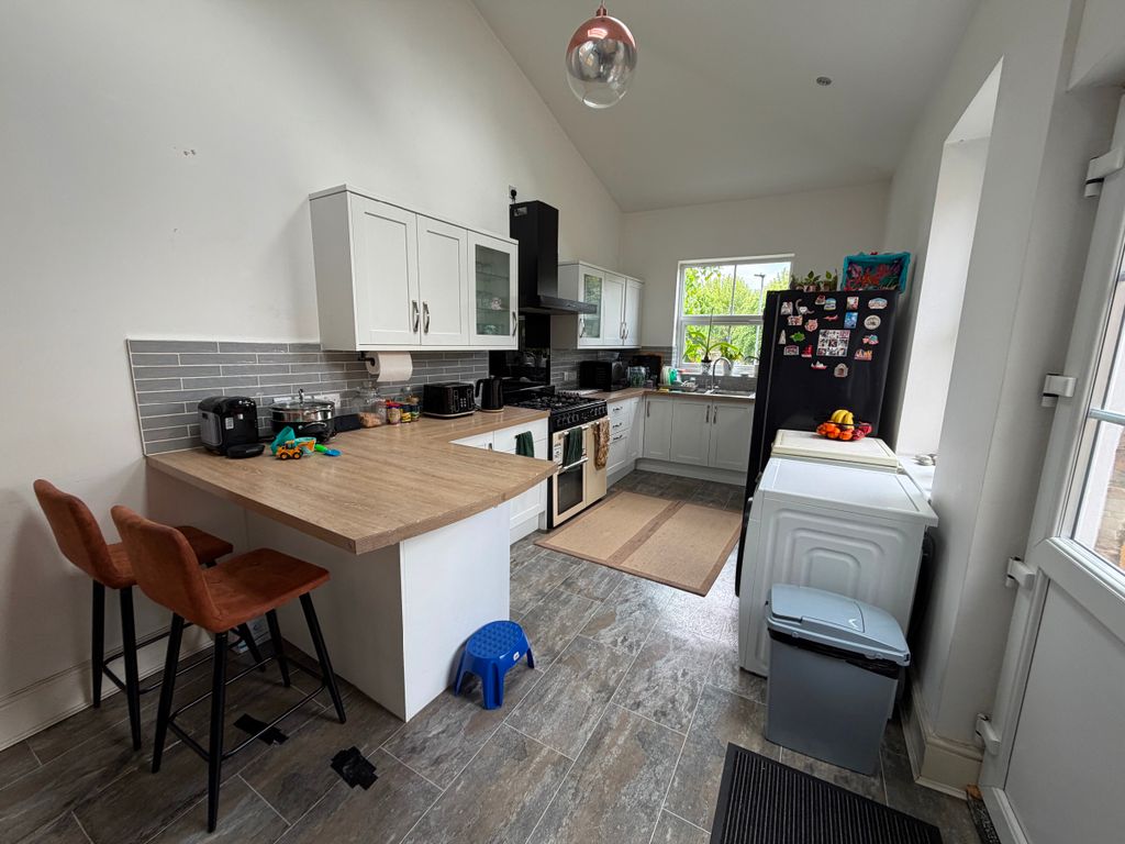 Additional image 8 of 5 bed semi-detached house to rentRosehill Street, Derby DE23