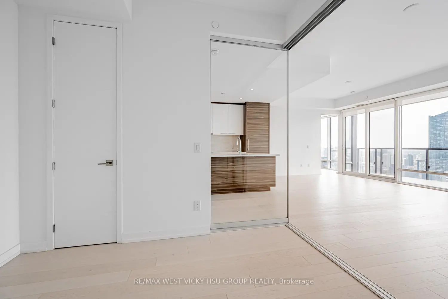 Additional image 11 of 488 University Avenue 5302