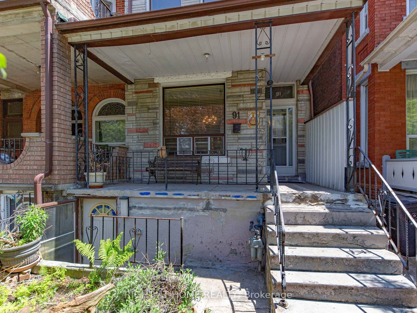 Additional image 2 of 91 Borden Street, Toronto, ON, M5S 2M8