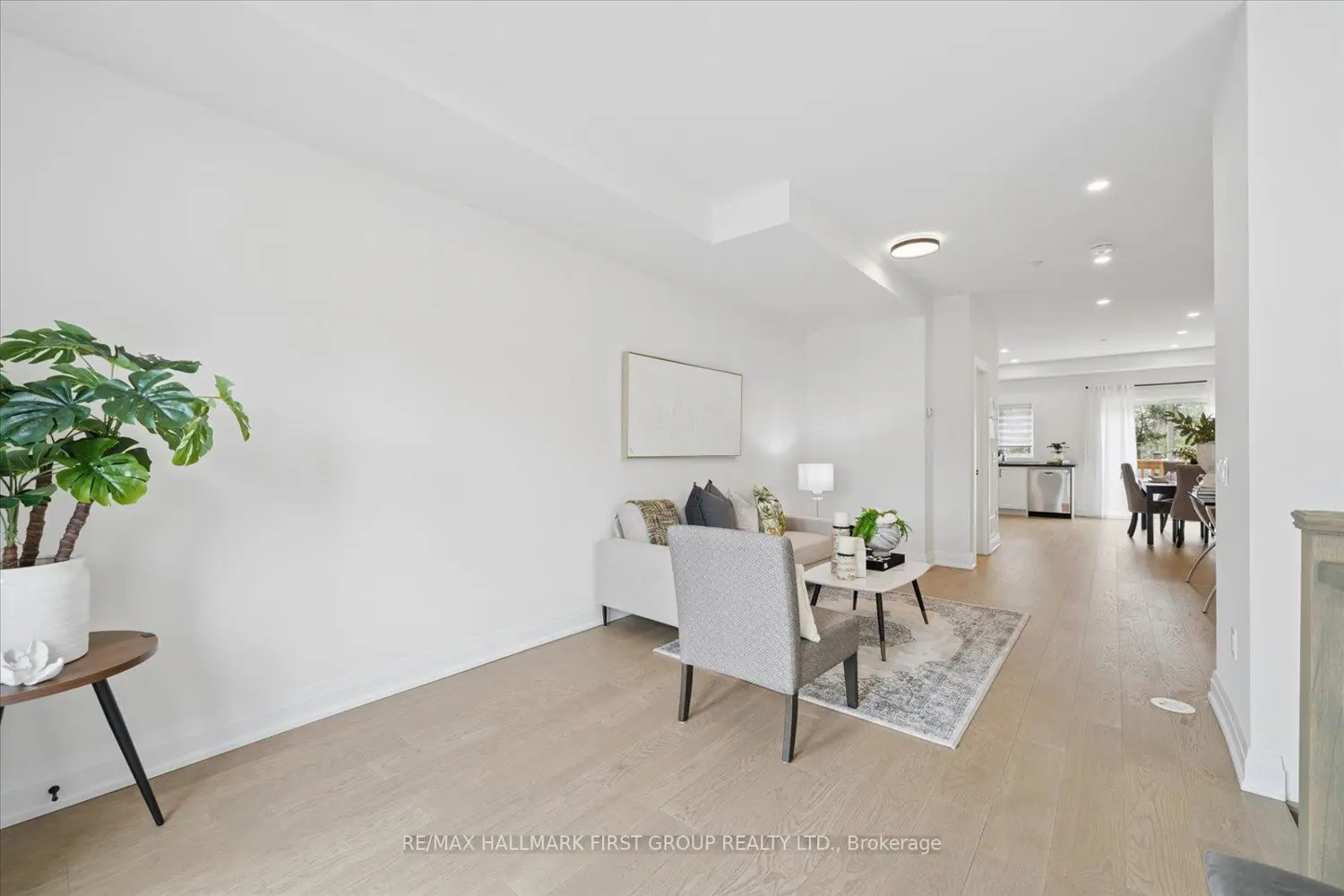 67 Marret Lane photo 3
