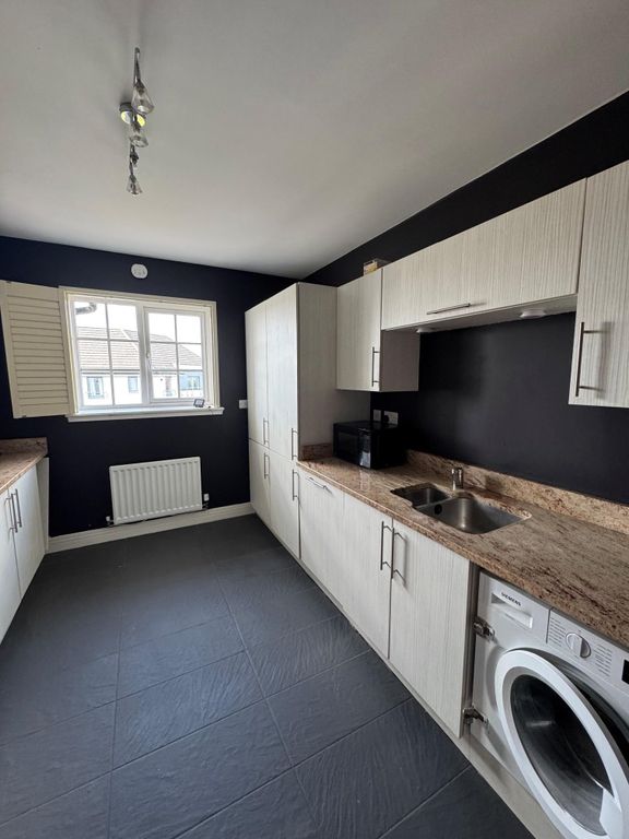 Additional image 7 of 2 bed flat to rent114 Crown Crescent, Larbert FK5
