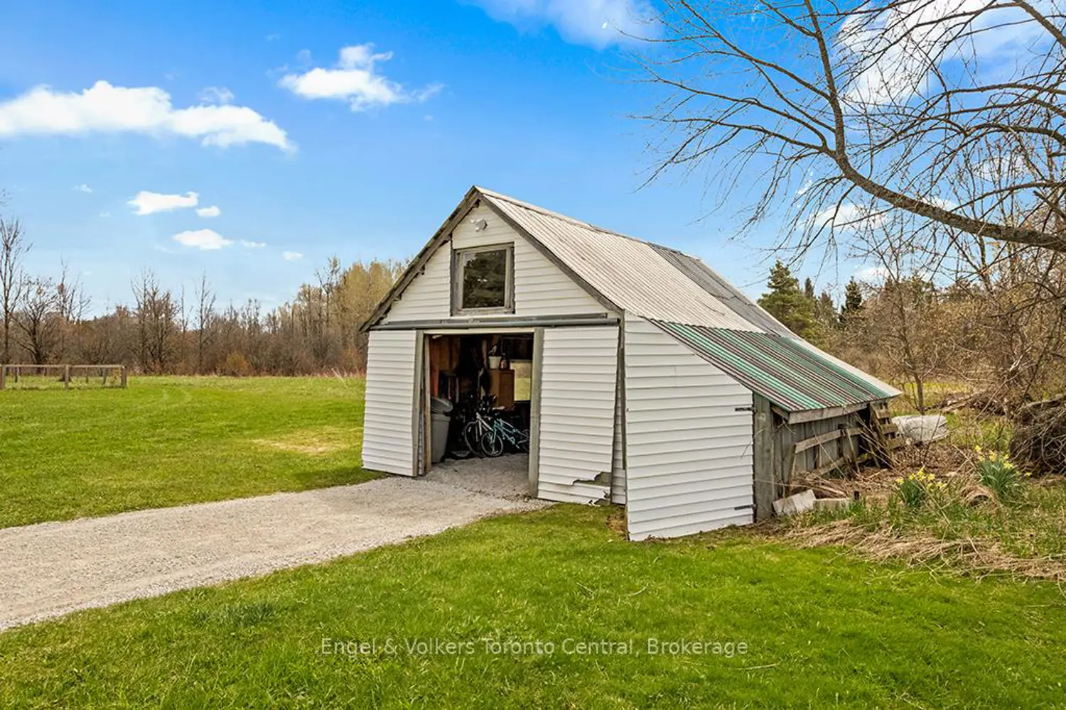 Additional image 18 of 122459 Grey Road 5