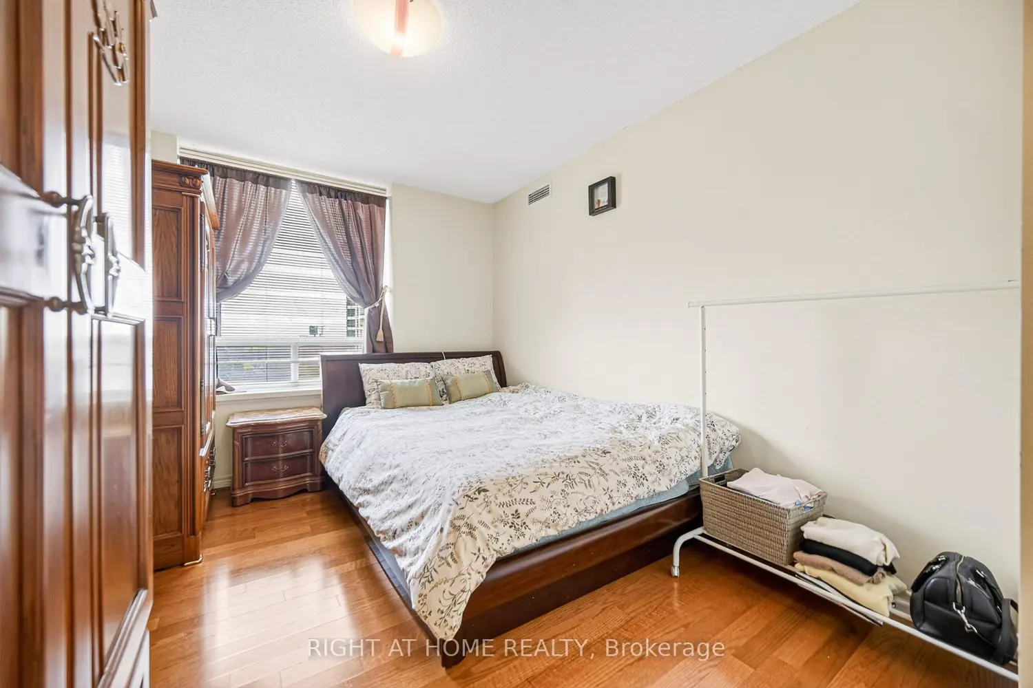 Additional image 13 of 88 Grandview Way 905