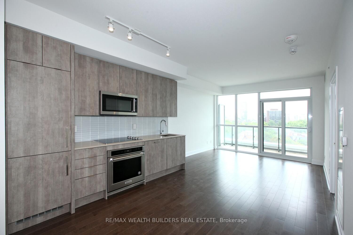Additional image 3 of 808-181 Bedford Road, Toronto, ON, M5R 1J8