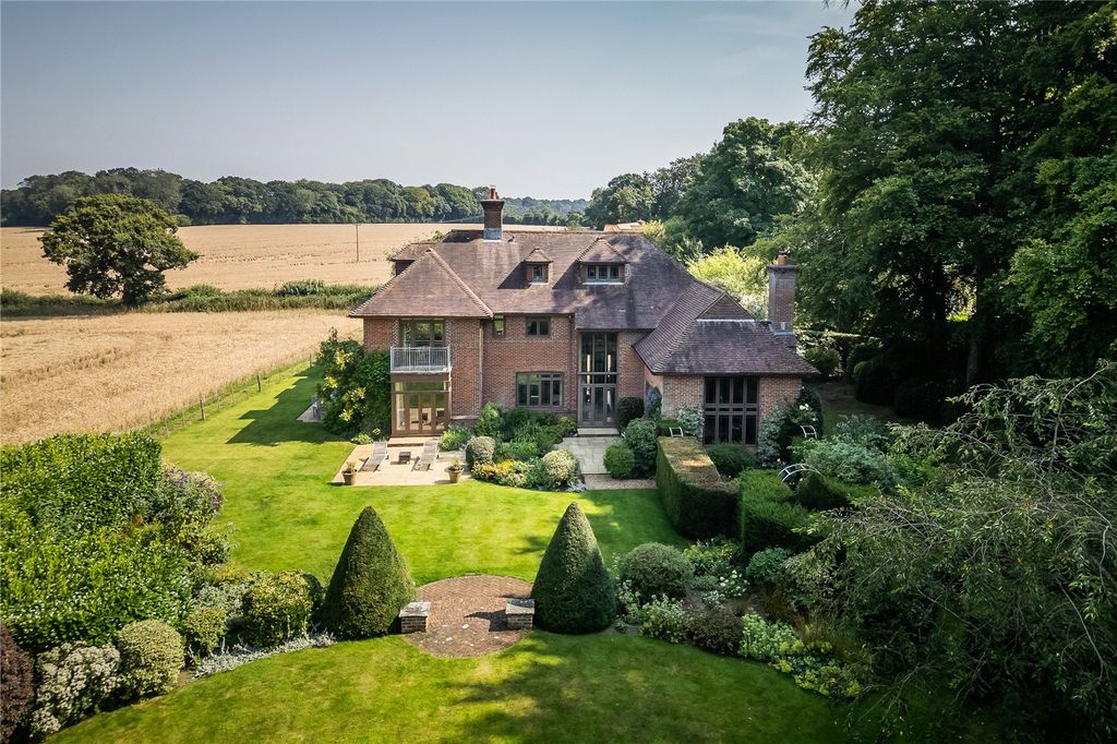 6 bed detached house to rentChurch Lane, Sparsholt, Winchester, Hampshire SO21