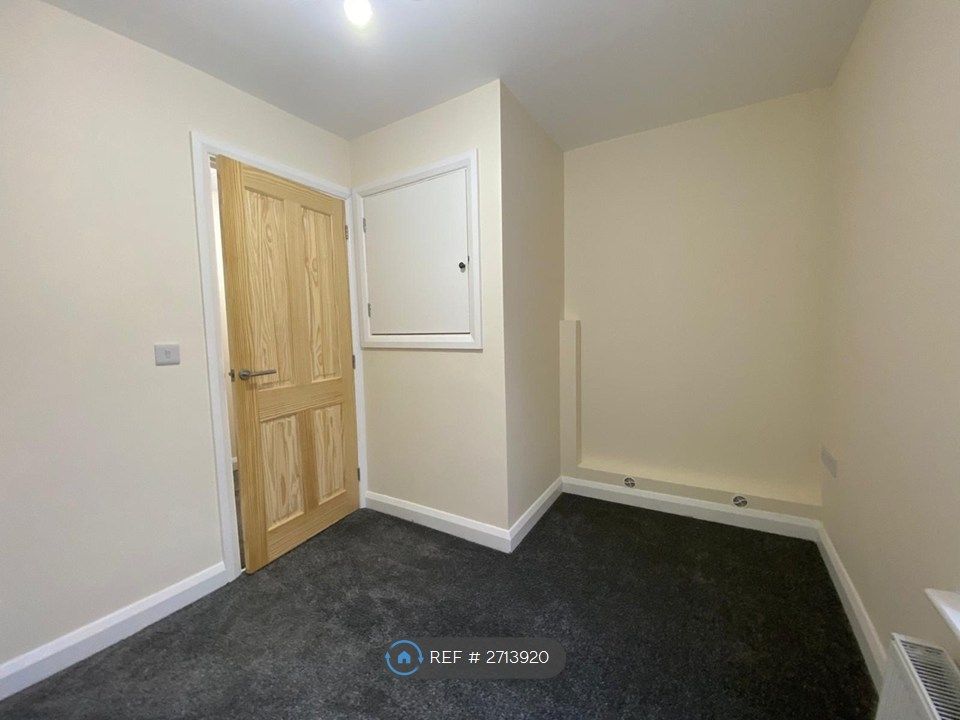 Additional image 5 of 2 bed terraced house to rentChester Street, Mold CH7