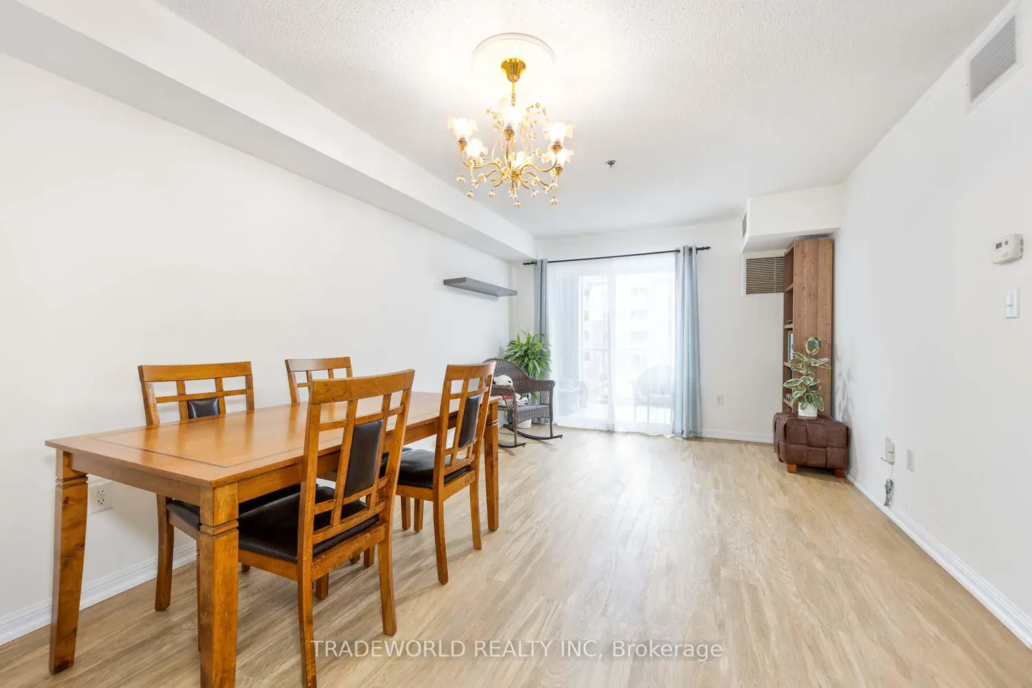 Additional image 2 of 5225 Finch Avenue 201