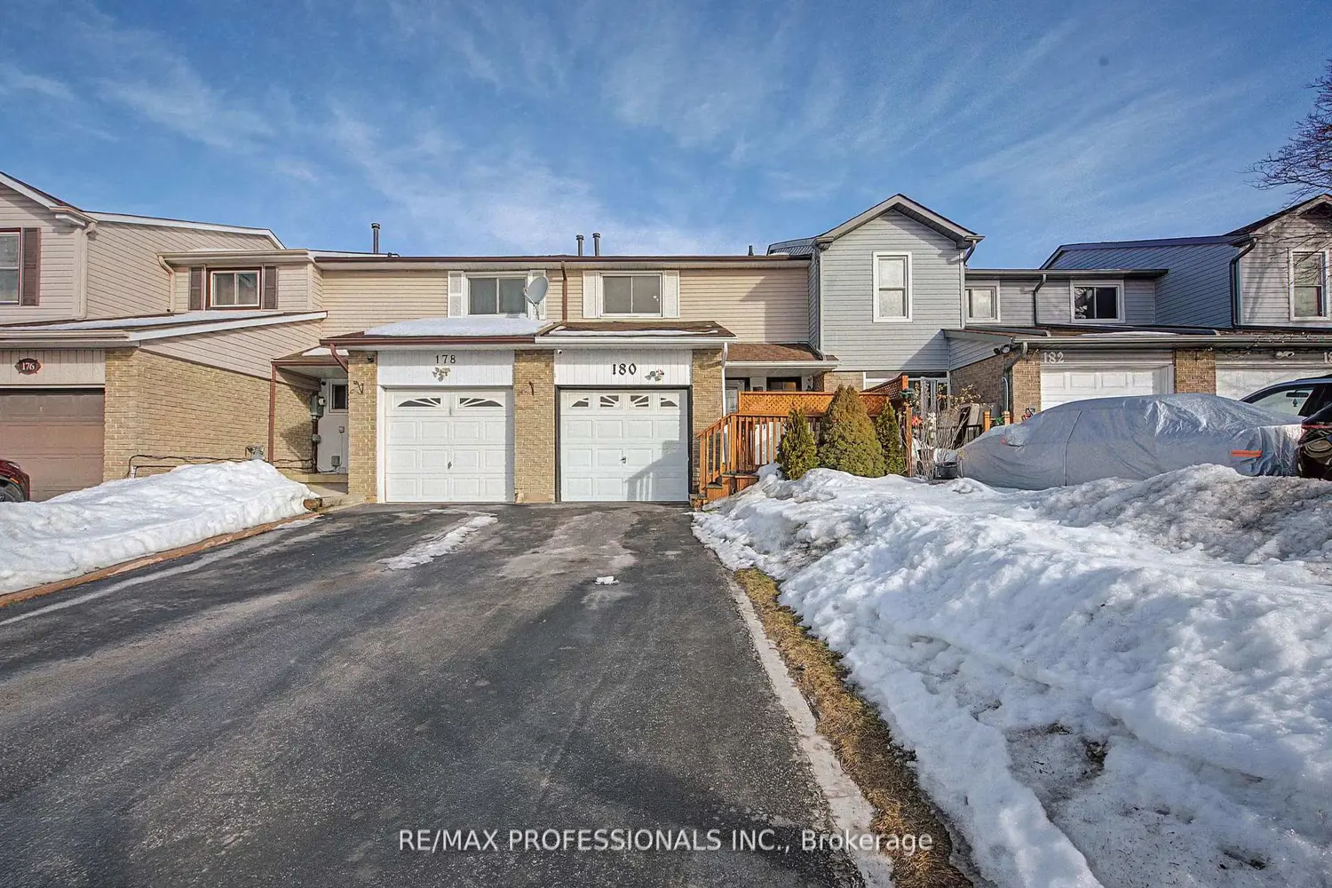 180 Royal Salisbury Way