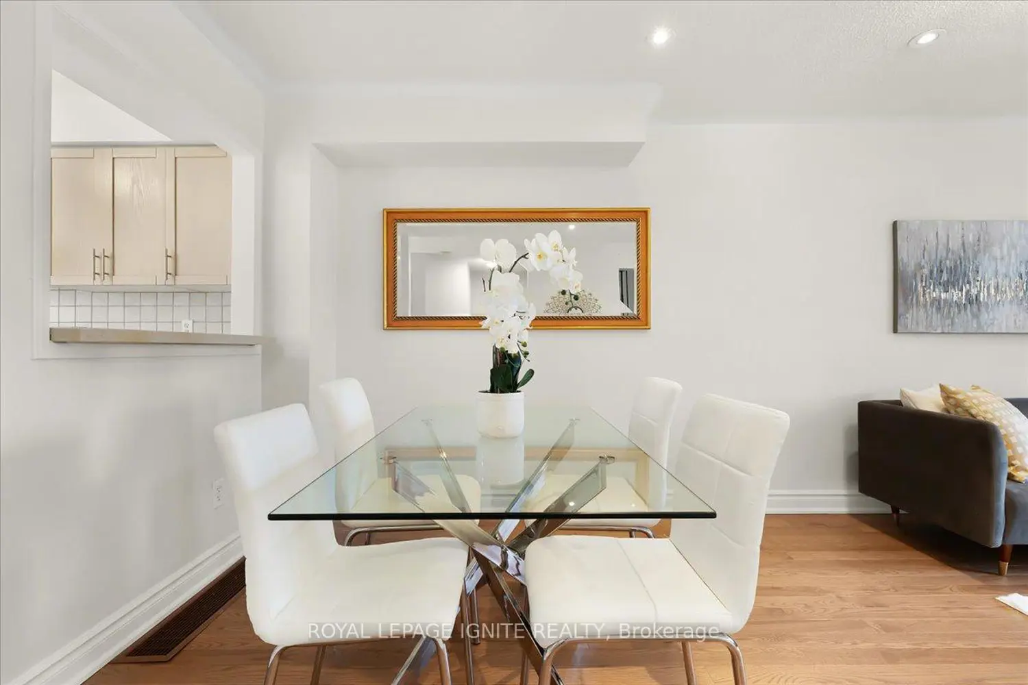 Additional image 6 of 61 Baywell Crescent