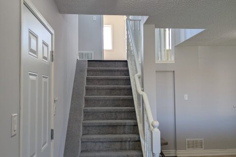 Additional image 8 of Upper-152 Madelaine Drive, Barrie, ON, L4N 0N1