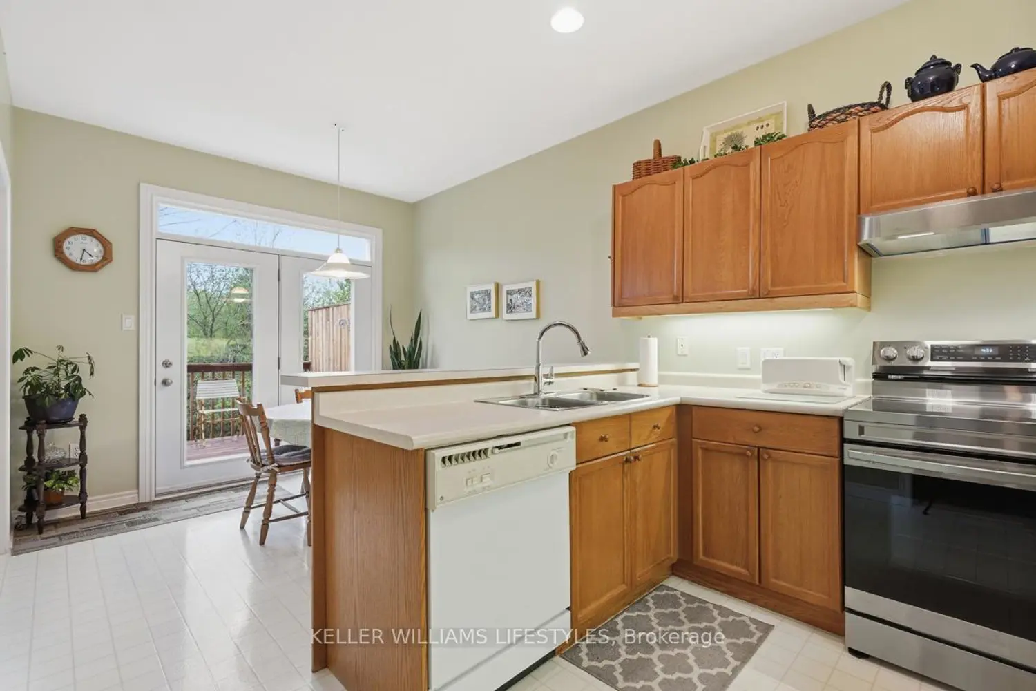 Additional image 8 of 519 Riverside Drive 24