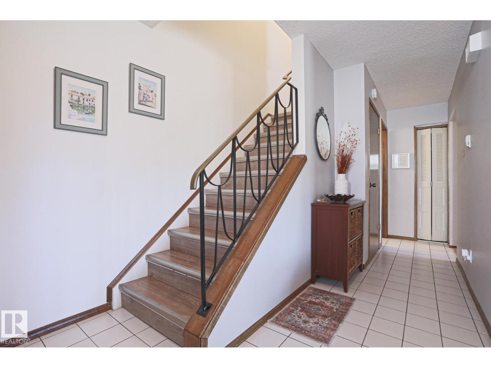 Additional image 4 of 9324 80 Avenue NW, Edmonton, AB, T6C0T9