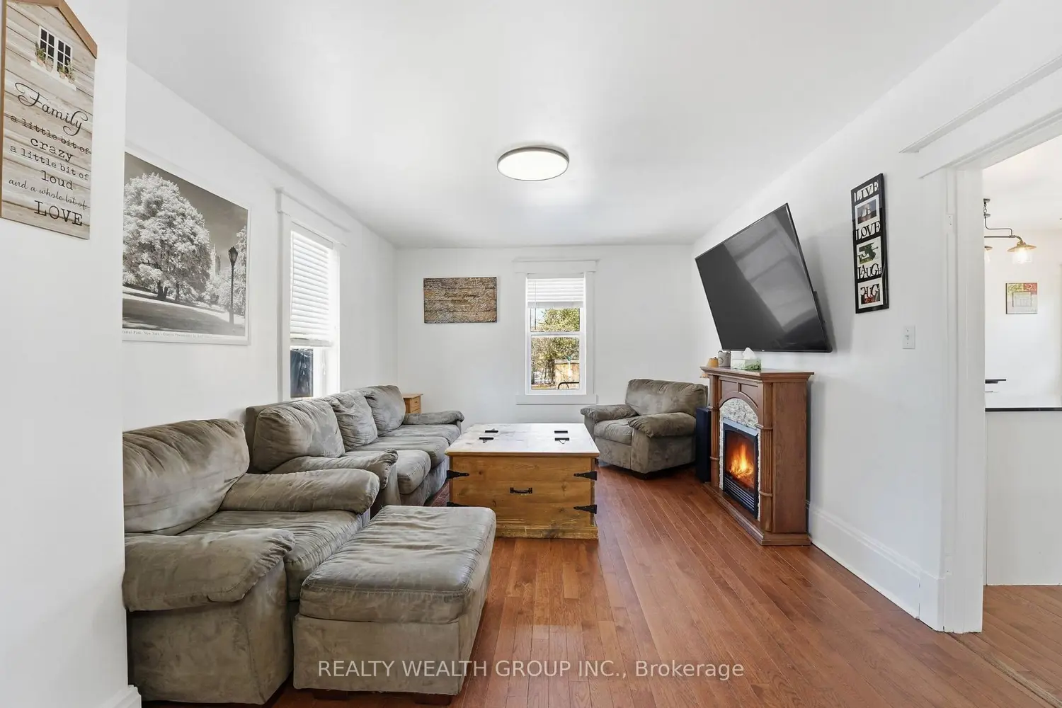 Additional image 4 of 1678 David Street