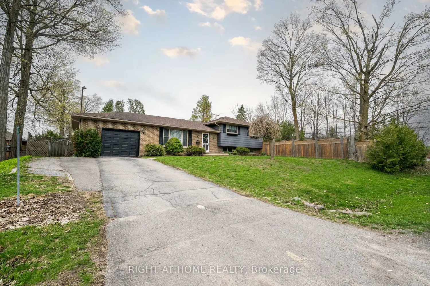 Additional image 17 of 323 Lindan Avenue