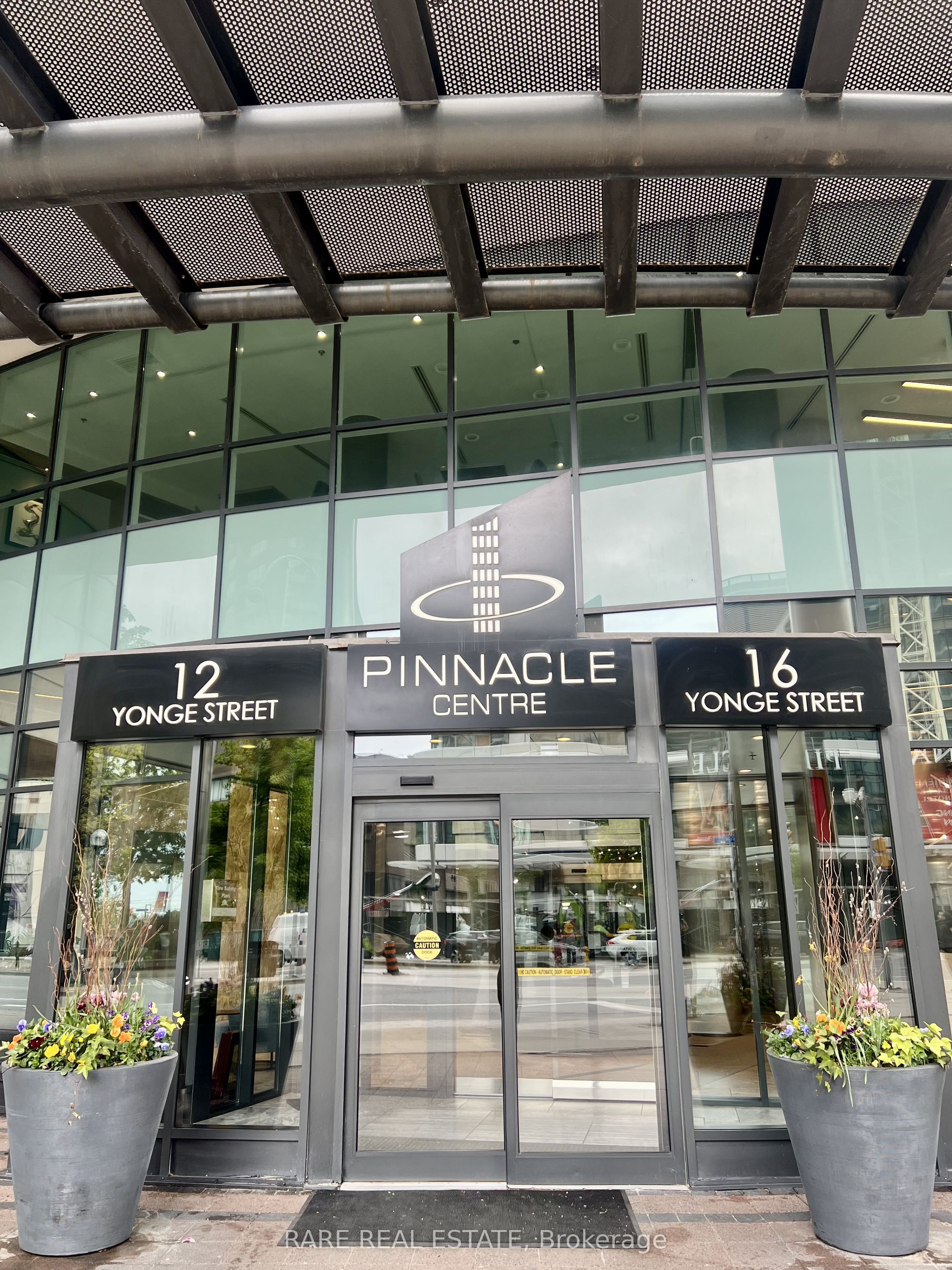 501-12 Yonge Street N, Toronto, ON, M5E 1Z9