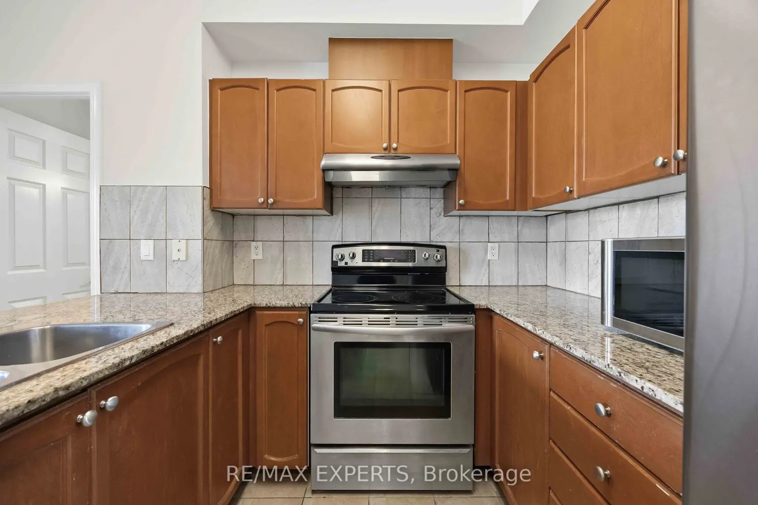 Additional image 8 of 15450 Yonge Street 207