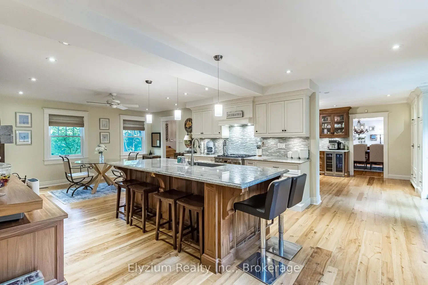 27 Cedar Drive photo 5