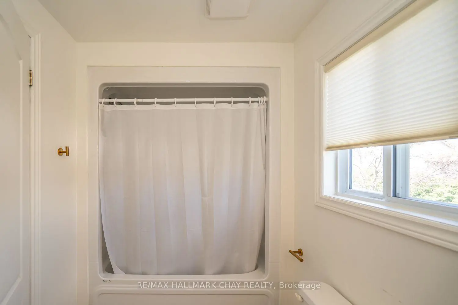 Additional image 14 of 37 Stoneham Street