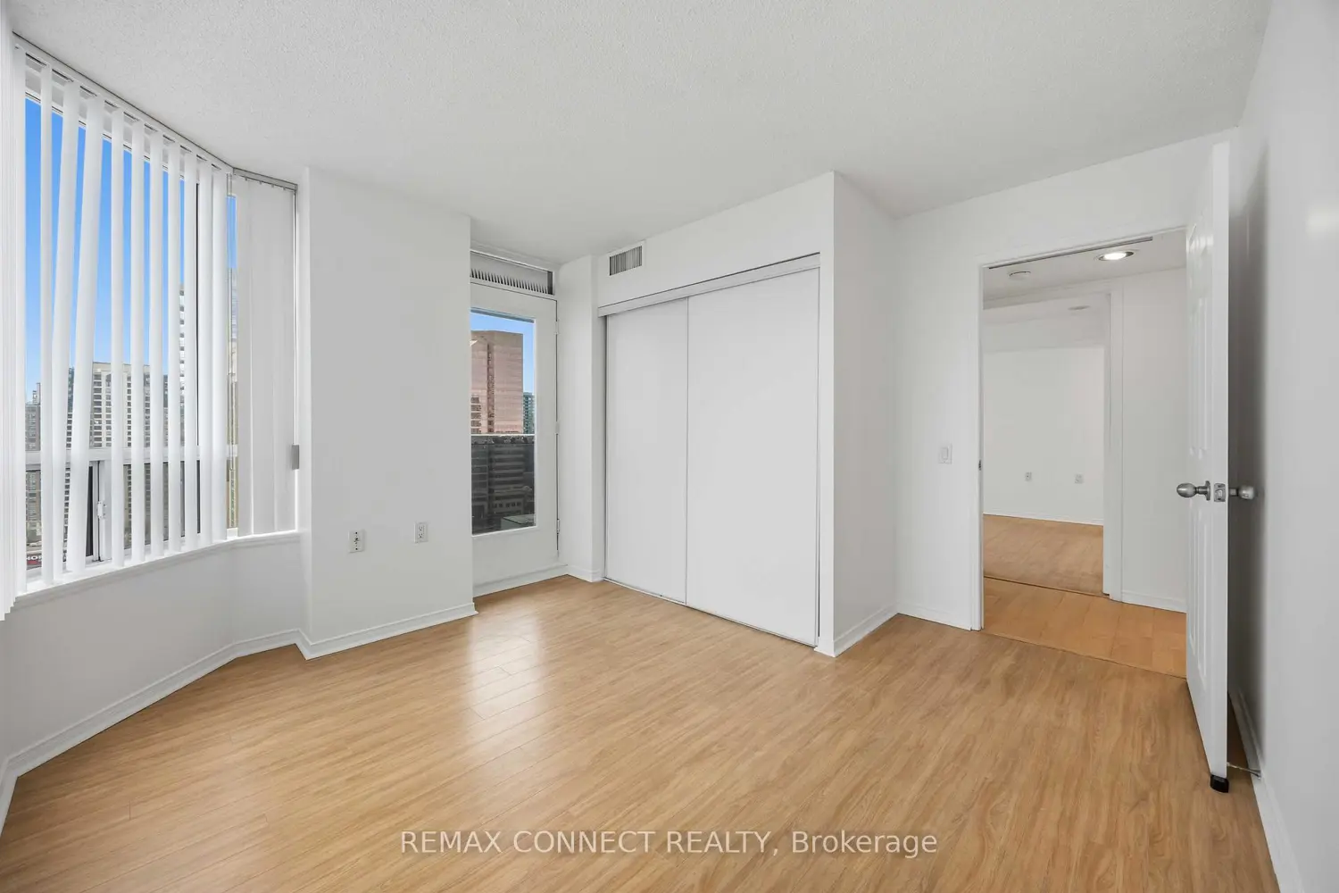 Additional image 6 of 35 Finch Avenue 2010