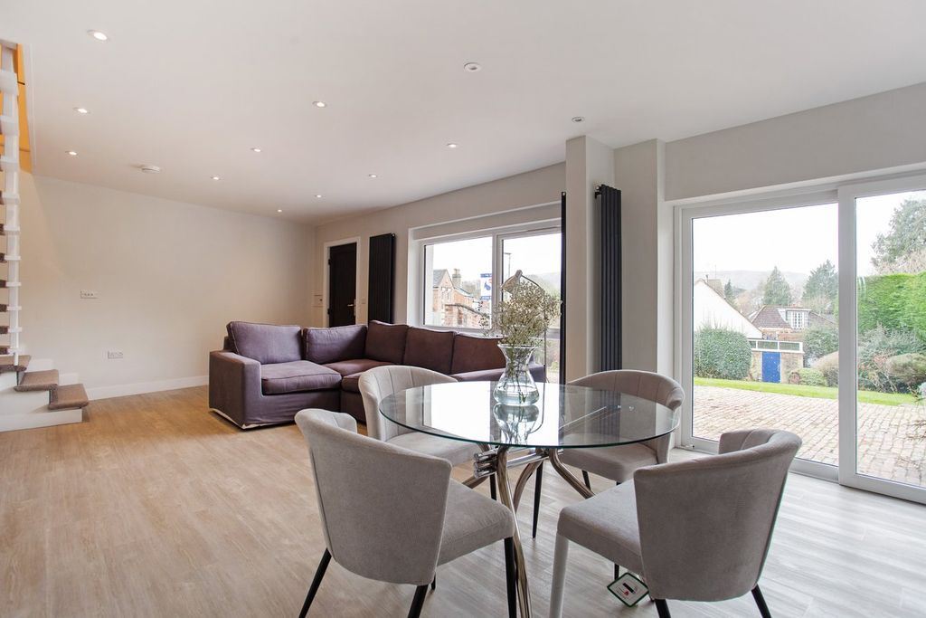 Additional image 3 of 4 bed detached house to rentSchool Road, Charlton Kings, Cheltenham GL53