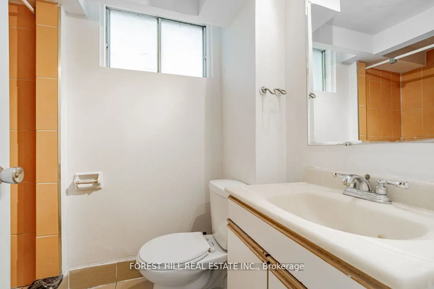 Additional image 11 of 2977 Bayview Avenue