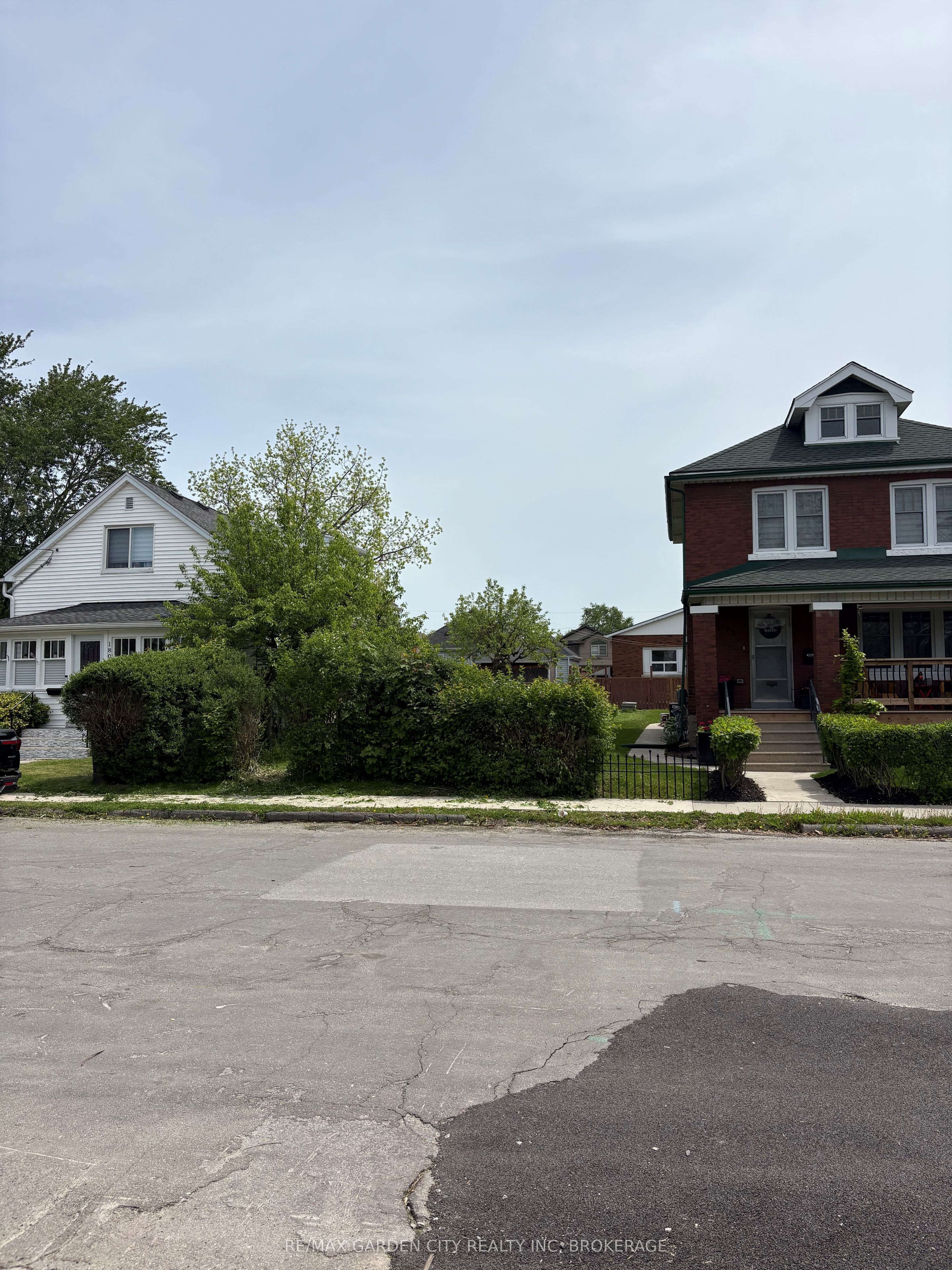 190 Mcalpine Avenue S, Welland, ON, L3B 1T6
