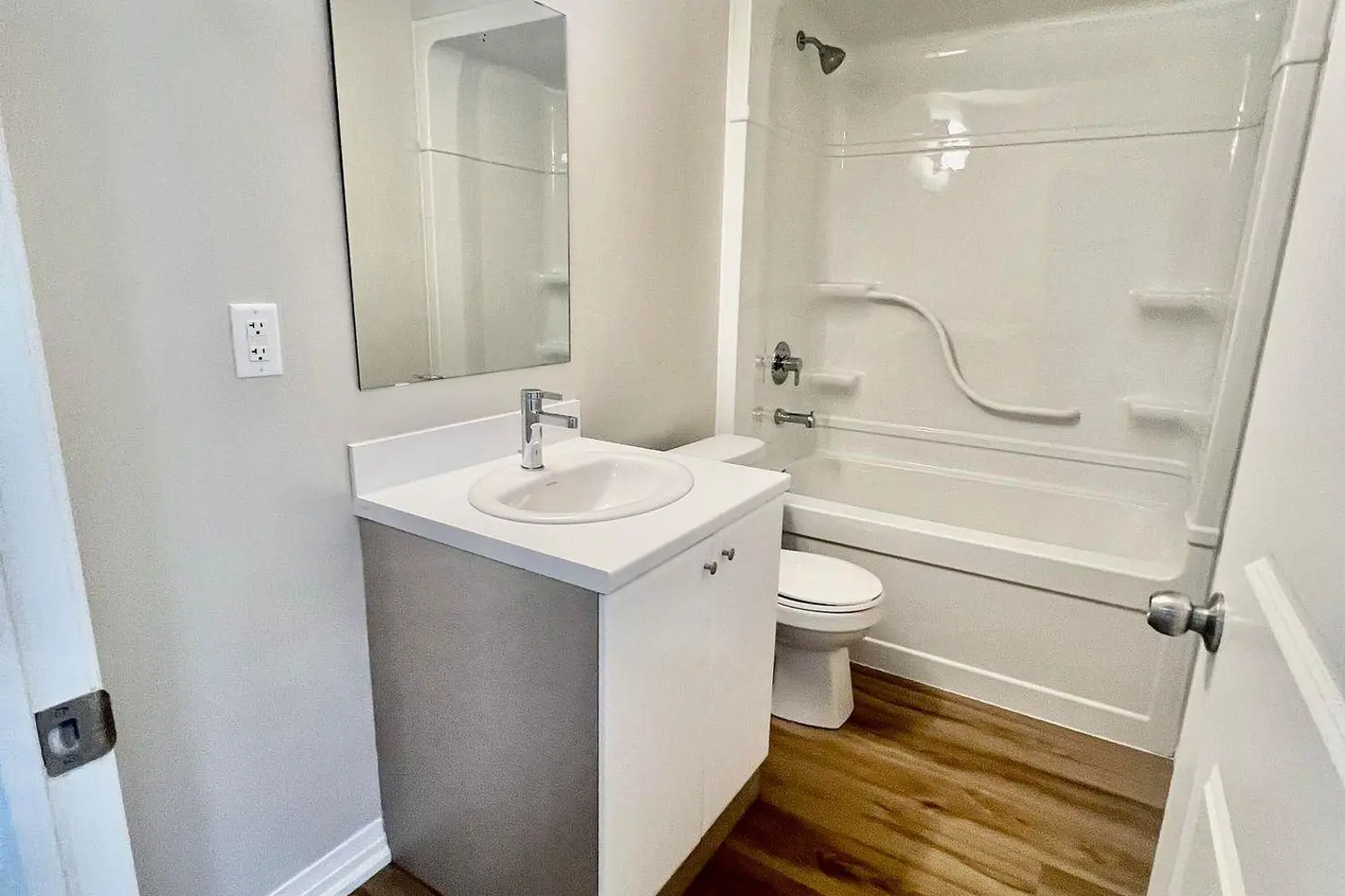 Additional image 9 of 50 Herrick Avenue 146