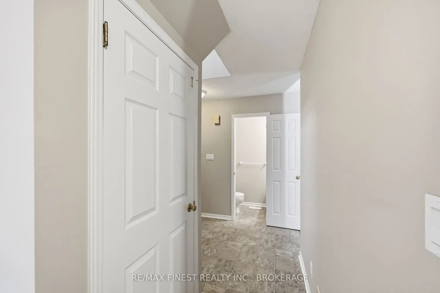 Additional image 10 of 870 Walker Court
