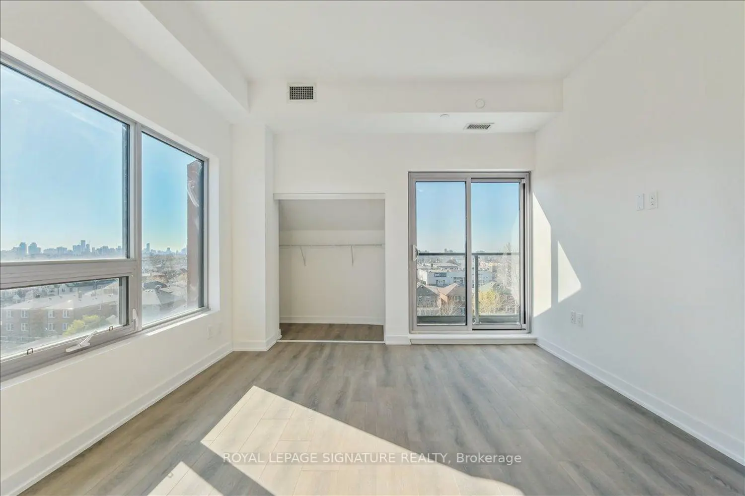 Additional image 9 of 2433 Dufferin Street 701