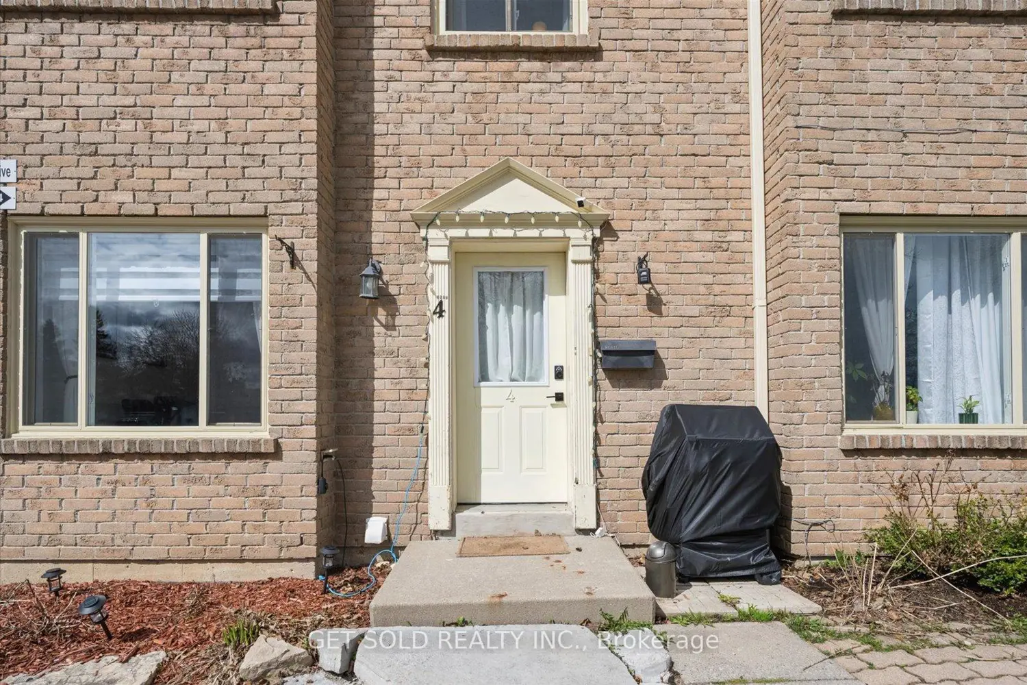 Additional image 3 of 2 Cedar Drive 4