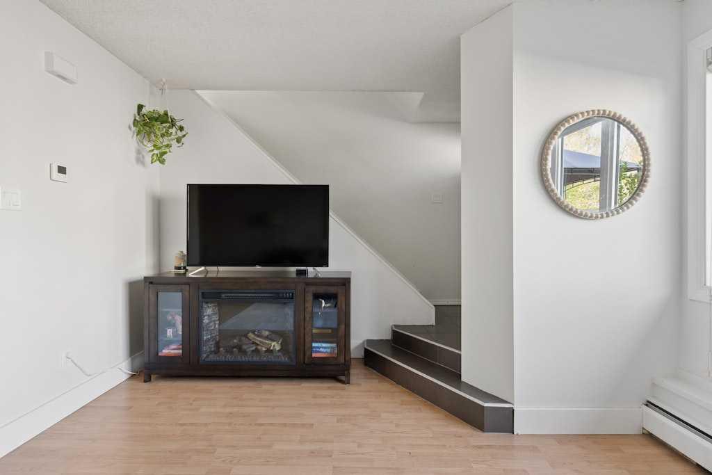 Additional image 3 of 151-3809 45 Street SW, Calgary, AB, T3E 3H4
